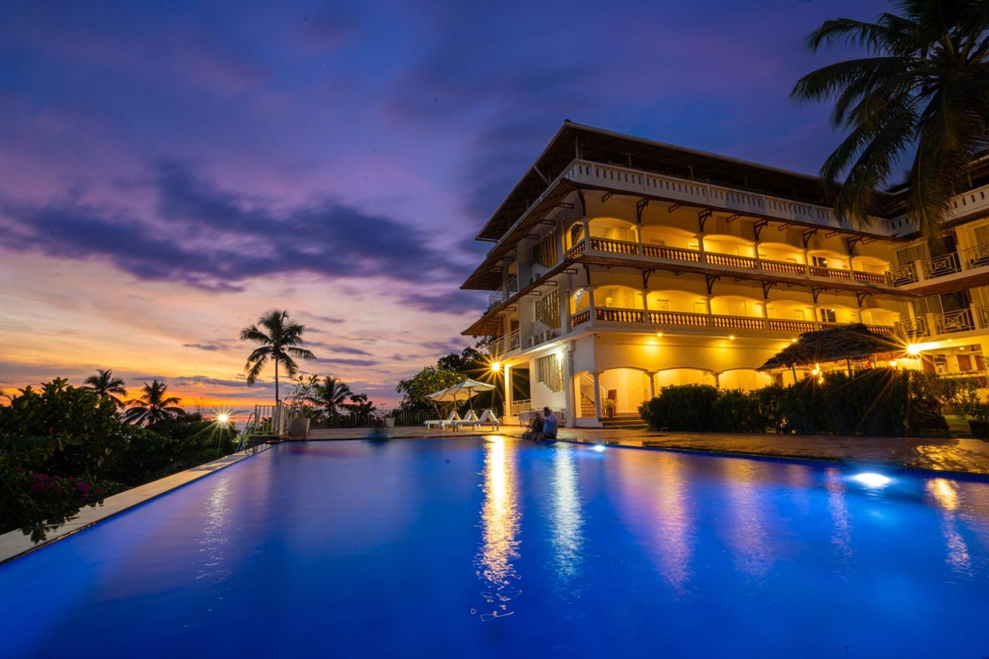Aadisaktthi Leisure Resort, Kovalam Thiruvananthapuram Ngoại thất bức ảnh