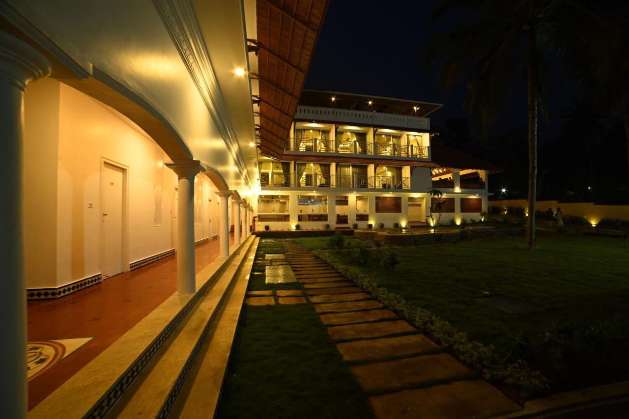 Aadisaktthi Leisure Resort, Kovalam Thiruvananthapuram Ngoại thất bức ảnh